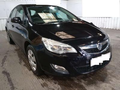 Używane Opel Astra - 6 299 PLN, 129 000 km, 2012