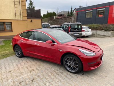 Używane Tesla Model 3 - 117 600 PLN, 80 000 km, 2020