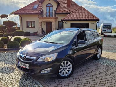 Używane Opel Astra - 25 900 PLN, 195 000 km, 2011