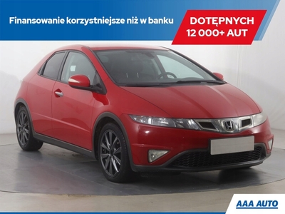 Honda Civic VIII Hatchback 3d 1.8 i-VTEC 140KM 2009