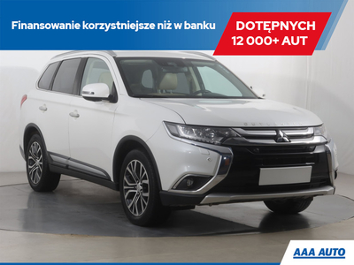 Mitsubishi Outlander III SUV Facelifting 2017 2.0 150KM 2017