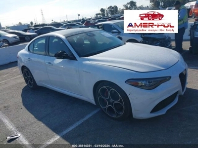 Alfa Romeo Giulia II Sedan Facelifting 2.0 Turbo 280KM 2023