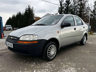 Chevrolet Aveo T200 Sedan 1.4 i 83KM 2004