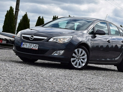 Opel Astra J Hatchback 5d 1.4 Turbo ECOTEC 140KM 2012