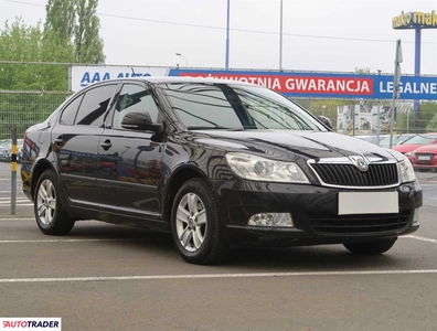 Skoda Octavia 1.6 103 KM 2011r. (Piaseczno)