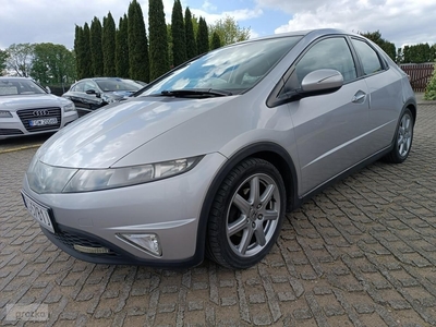 Honda Civic VIII 1,8 benzyna 140KM