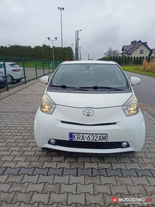 Toyota iQ