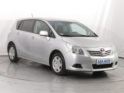 Toyota Verso 2016 1.6 Valvematic 283280km Samochody Rodzinne