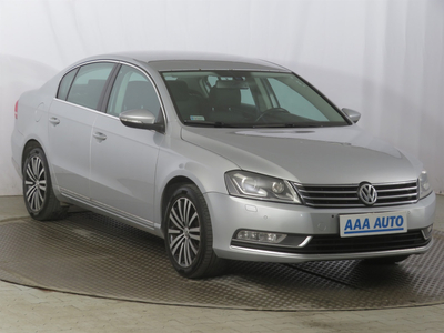 Volkswagen Passat 2012 2.0 TDI 194235km Sedan