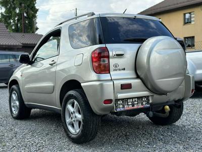 Toyota RAV-4 2,0 116KM 4X4 3 drzwi