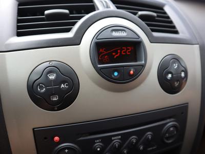Renault Megane 2004 1.4 16V ABS klimatyzacja manualna