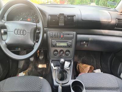 Używane Audi A4 - 3 600 PLN, 237 000 km, 1995