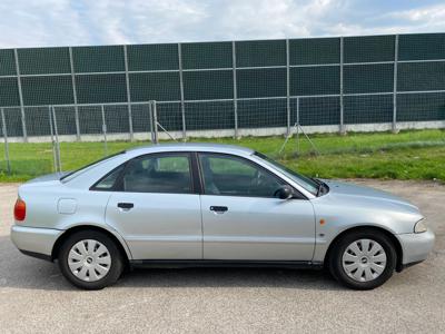 Używane Audi A4 - 4 400 PLN, 300 000 km, 1996