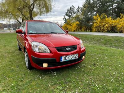 Używane Kia Rio - 10 500 PLN, 215 000 km, 2005