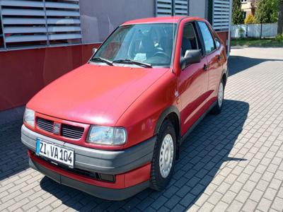 Używane Seat Cordoba - 2 900 PLN, 216 000 km, 1995