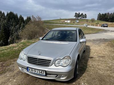 Używane Mercedes-Benz Klasa C - 32 000 PLN, 230 000 km, 2004