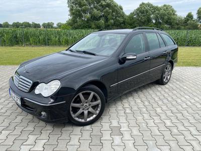 Używane Mercedes-Benz Klasa C - 19 200 PLN, 270 000 km, 2006