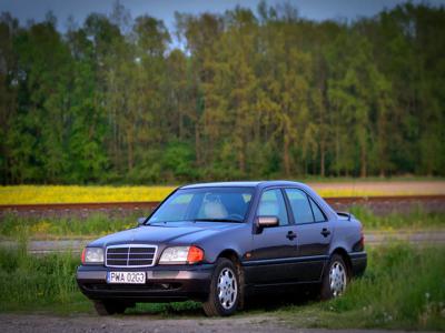 Używane Mercedes-Benz Klasa C - 6 500 PLN, 449 400 km, 1995