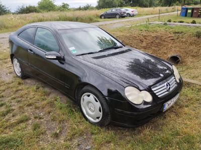 Używane Mercedes-Benz Klasa C - 8 900 PLN, 232 010 km, 2003