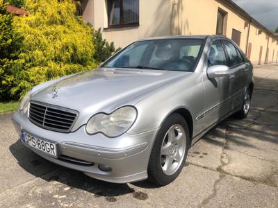 Używane Mercedes-Benz Klasa C - 9 500 PLN, 255 000 km, 2001