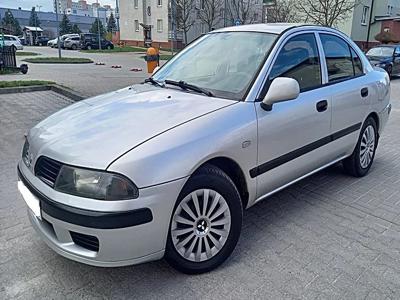 Używane Mitsubishi Carisma - 5 700 PLN, 215 000 km, 2004