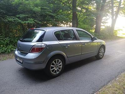 Używane Opel Astra - 10 900 PLN, 254 500 km, 2004