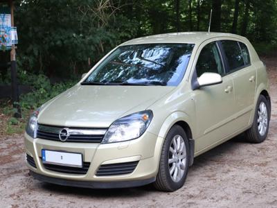 Używane Opel Astra - 11 900 PLN, 102 000 km, 2004