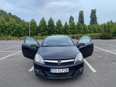 Używane Opel Astra - 12 000 PLN, 279 700 km, 2007