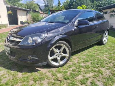 Używane Opel Astra - 15 700 PLN, 259 000 km, 2008