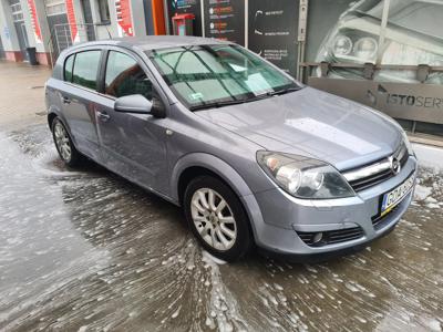 Używane Opel Astra - 5 700 PLN, 335 500 km, 2004