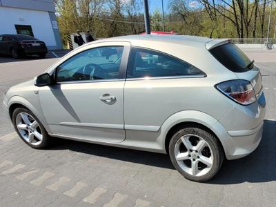 Używane Opel Astra - 6 300 PLN, 370 200 km, 2005