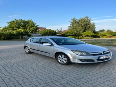 Używane Opel Astra - 9 800 PLN, 275 000 km, 2004