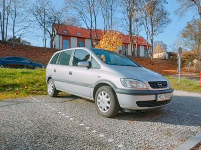 Używane Opel Zafira - 9 000 PLN, 221 000 km, 2002