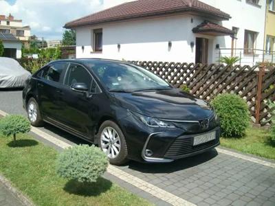 Używane Toyota Corolla - 74 000 PLN, 1 500 km, 2021