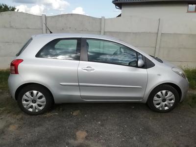 Używane Toyota Yaris - 10 900 PLN, 209 750 km, 2006