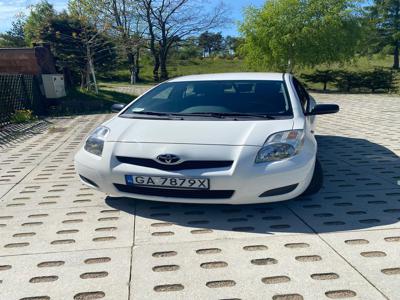 Używane Toyota Yaris - 10 000 PLN, 205 000 km, 2009