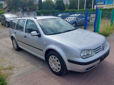 Używane Volkswagen Golf - 8 300 PLN, 262 000 km, 2004