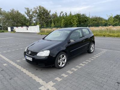 Używane Volkswagen Golf - 9 900 PLN, 240 000 km, 2006