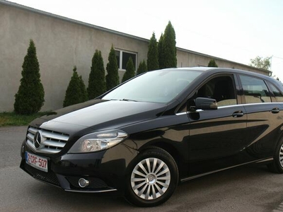 Mercedes B 180 2012r. 1,8 diesel LEDY Czarny Chrom pakiet AUTOMAT Piękny OPŁACONY