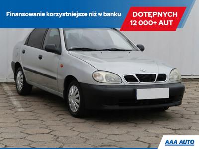 Daewoo Lanos Hatchback 1.5 i 16V 100KM 2001