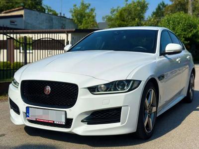 Jaguar XE Sedan Facelifting 2.0 i4D 180KM 2019