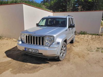 Jeep Cherokee 2010.12.10 z fakturą vat