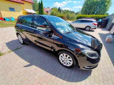 Mercedes B w246 1.6 cgi 122 km