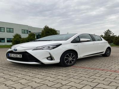 Toyota yaris 2018 rok automat 1.5 hybryda 100 KM przebieg 36000 km