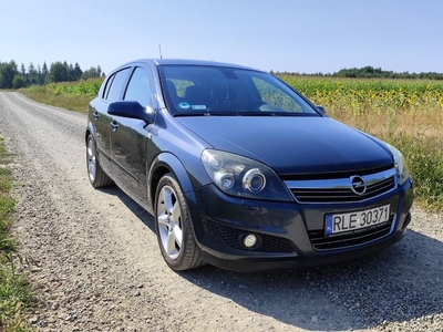 Astra H 2008r. 1.9cdti 150km keyless go full wersja