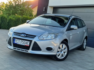 Ford Focus III 1.6 16V benzyna *ZAREJESTROWANY* bezwypadkowy