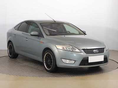 Ford Mondeo VI , Klimatronic, Tempomat, Parktronic, Podgrzewane siedzienia,