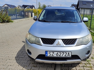 Mitsubishi Outlander II Mitsubishi Outlander 2.2 DID Intense +