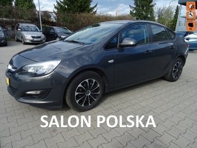 Opel Astra J 1.6 115 KM, krajowy w bardzo dobrym stanie.