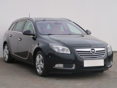 Opel Insignia , Salon Polska, Xenon, Klimatronic, Tempomat, Parktronic